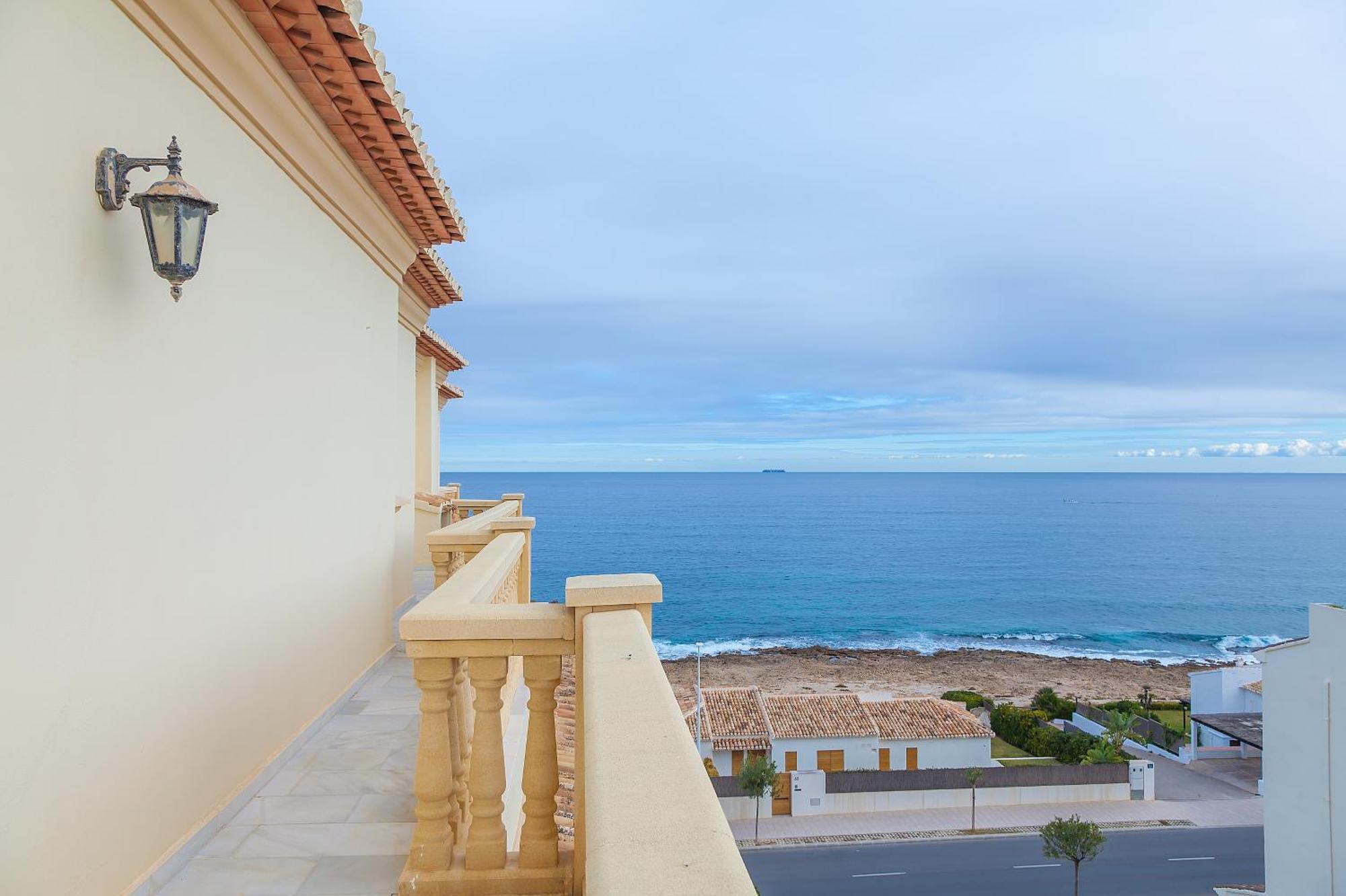 Mar-Beach Front Apartment In خافييا المظهر الخارجي الصورة